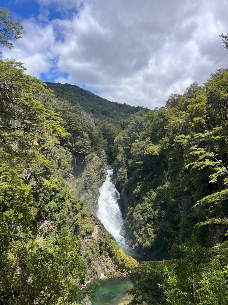 cascata Chachin con torrente San Martin de los andes